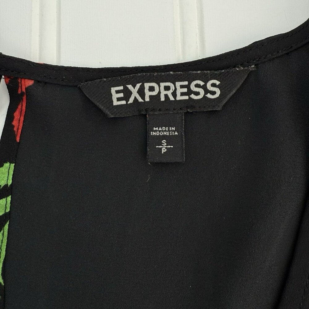 Express Floral Blouse Tie Back Flutter Sleeve Open Keyhole Back Black Red Small - Picture 3 of 6